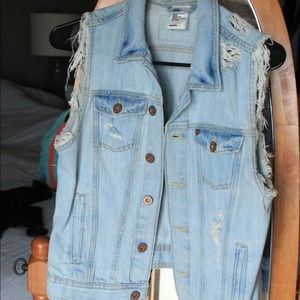 Distressed H&M’s Jean vest